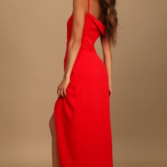 Red Lulus midi dress - Picture 3 of 5